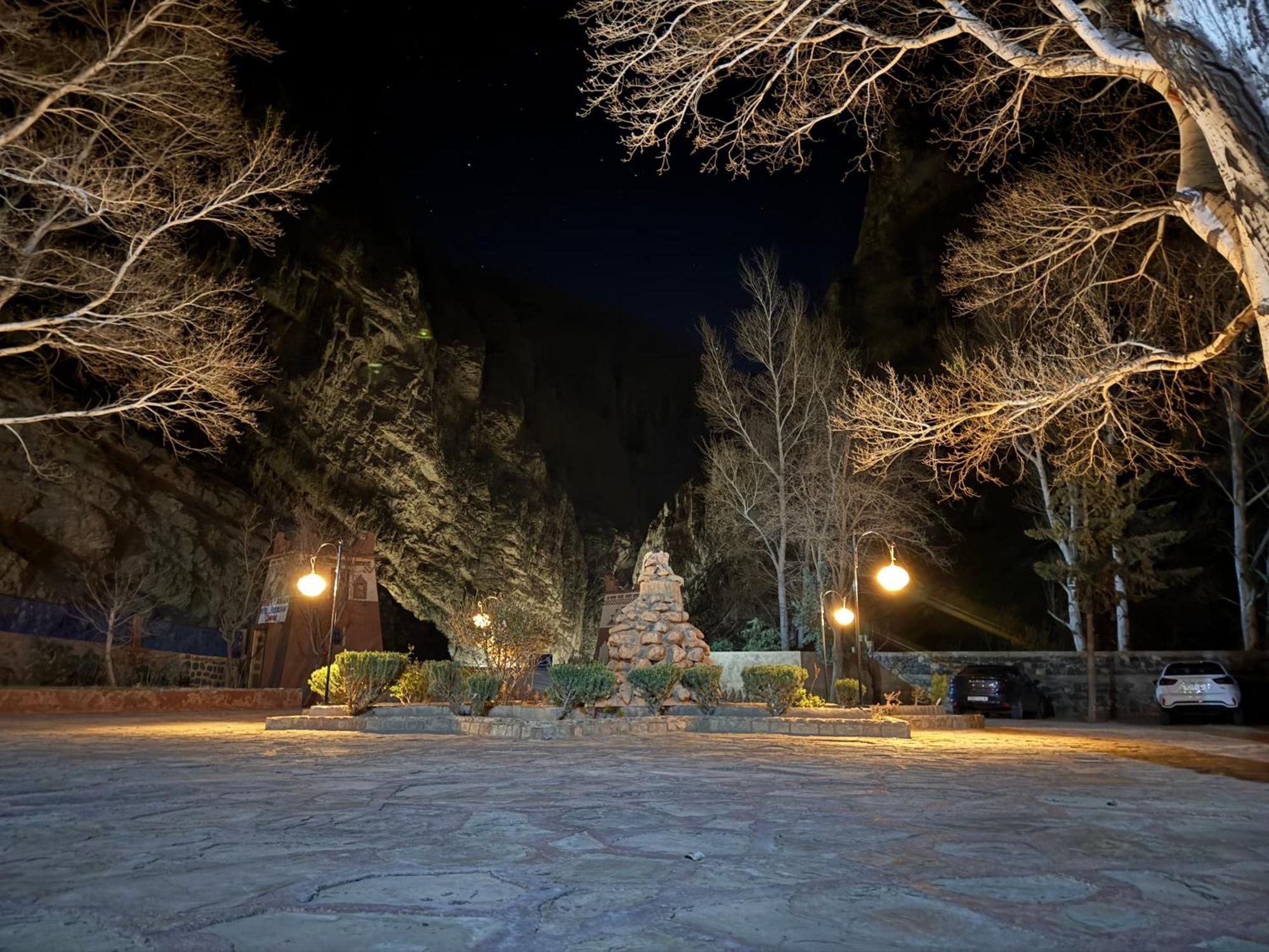Berbere De La Montagne Hotel Imdiazene 外观 照片
